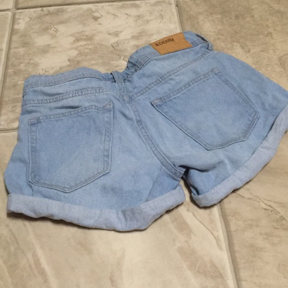 H&M shorts - Picture 2 of 3